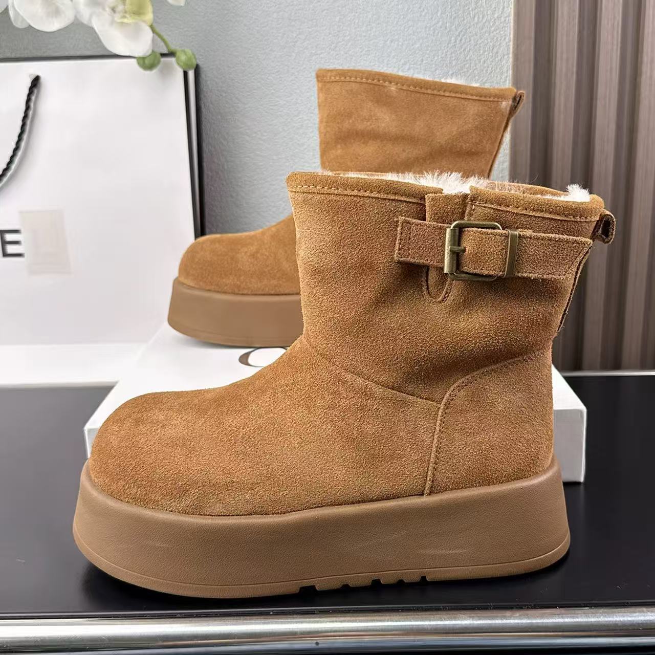 新款气质百搭潮流女士{大棉}休闲短靴A/GXL/1601