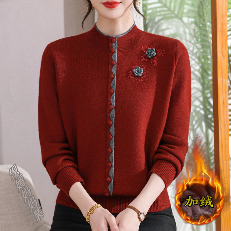妈妈装冬季加绒加厚毛衣洋气一体绒上衣中老年女装保暖内搭打底衫