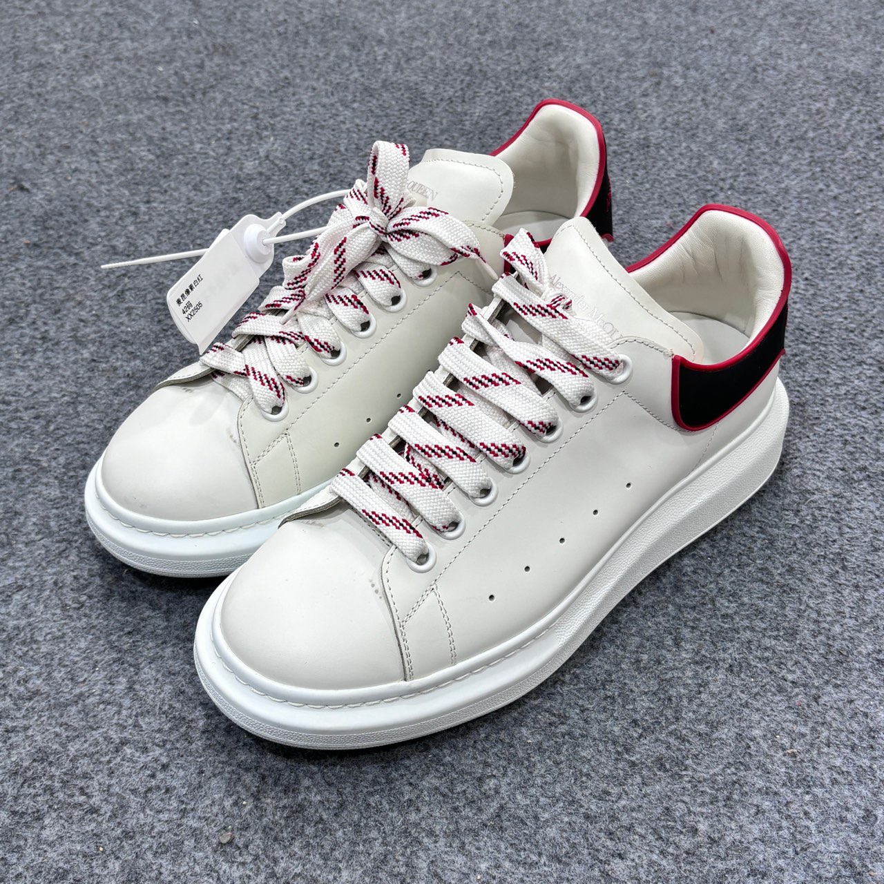 95新 maje 麦昆像素白红 42码 XX2505