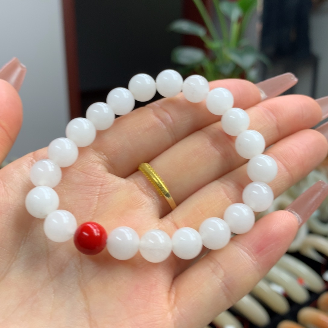 石英质玉串未镶嵌