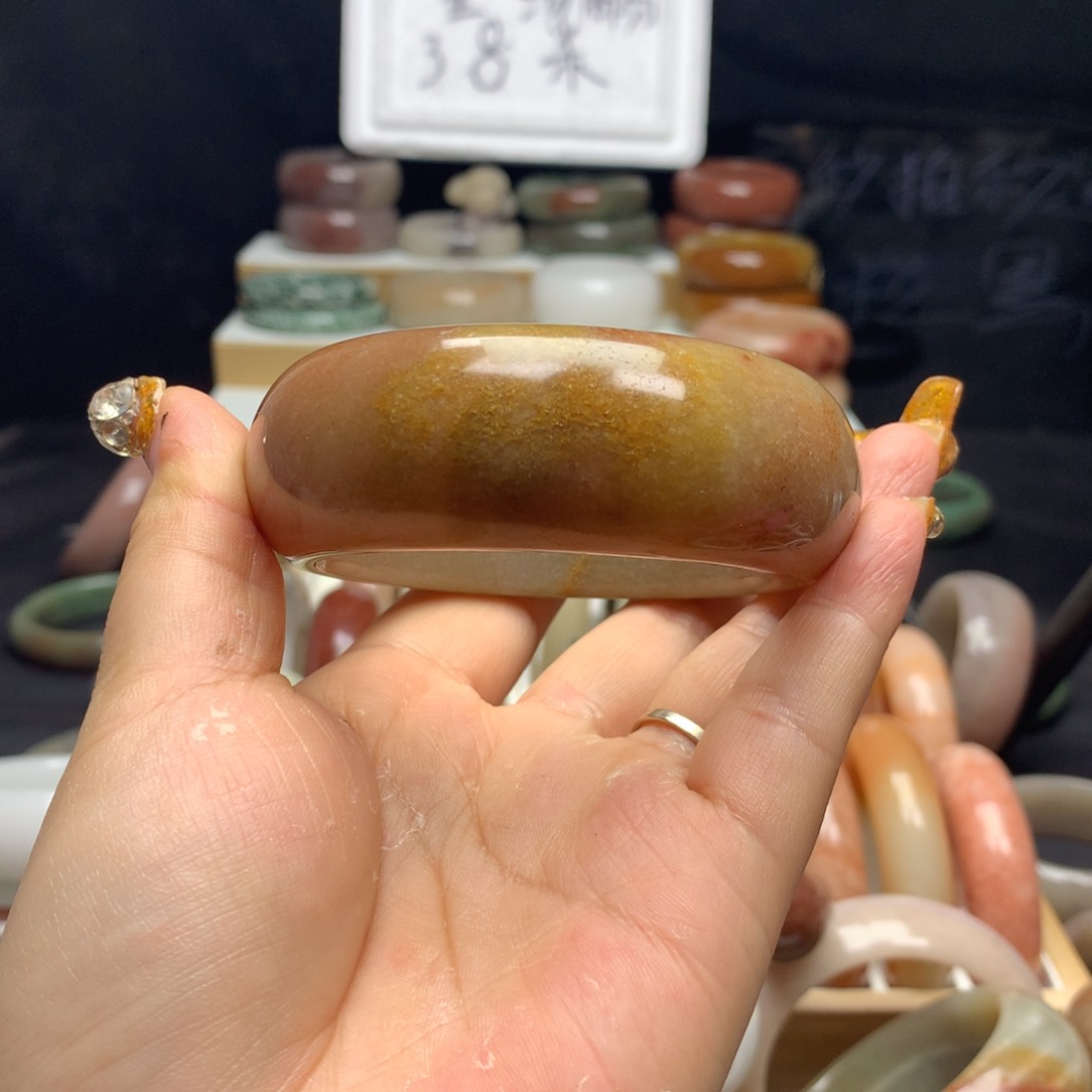 石英质玉手镯未镶嵌L***安