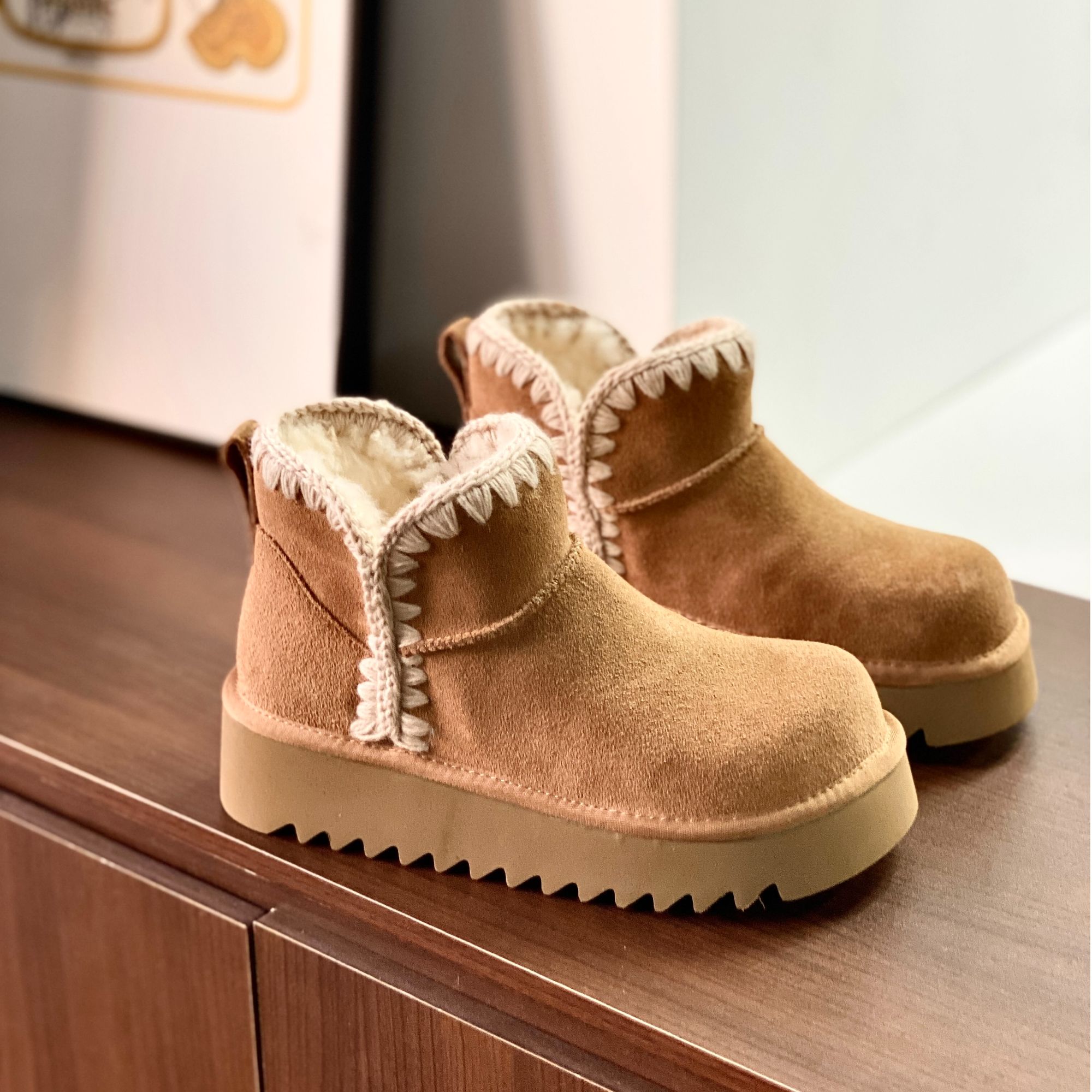 冬季增高雪地靴经典新款内增高小个子厚底羊毛皮毛一体真皮DN5092