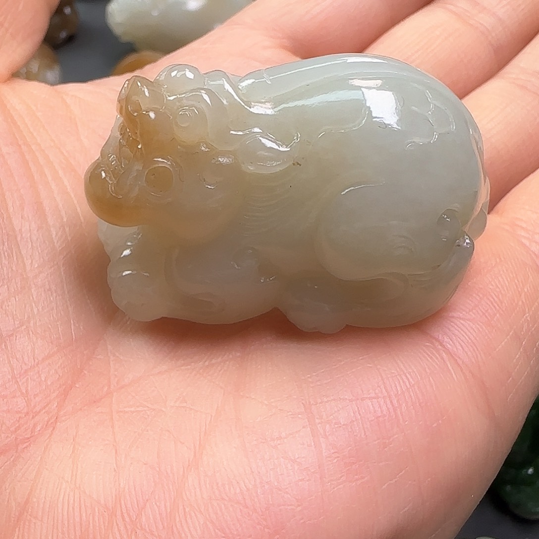 和田玉（糖玉）颈饰未镶嵌如*