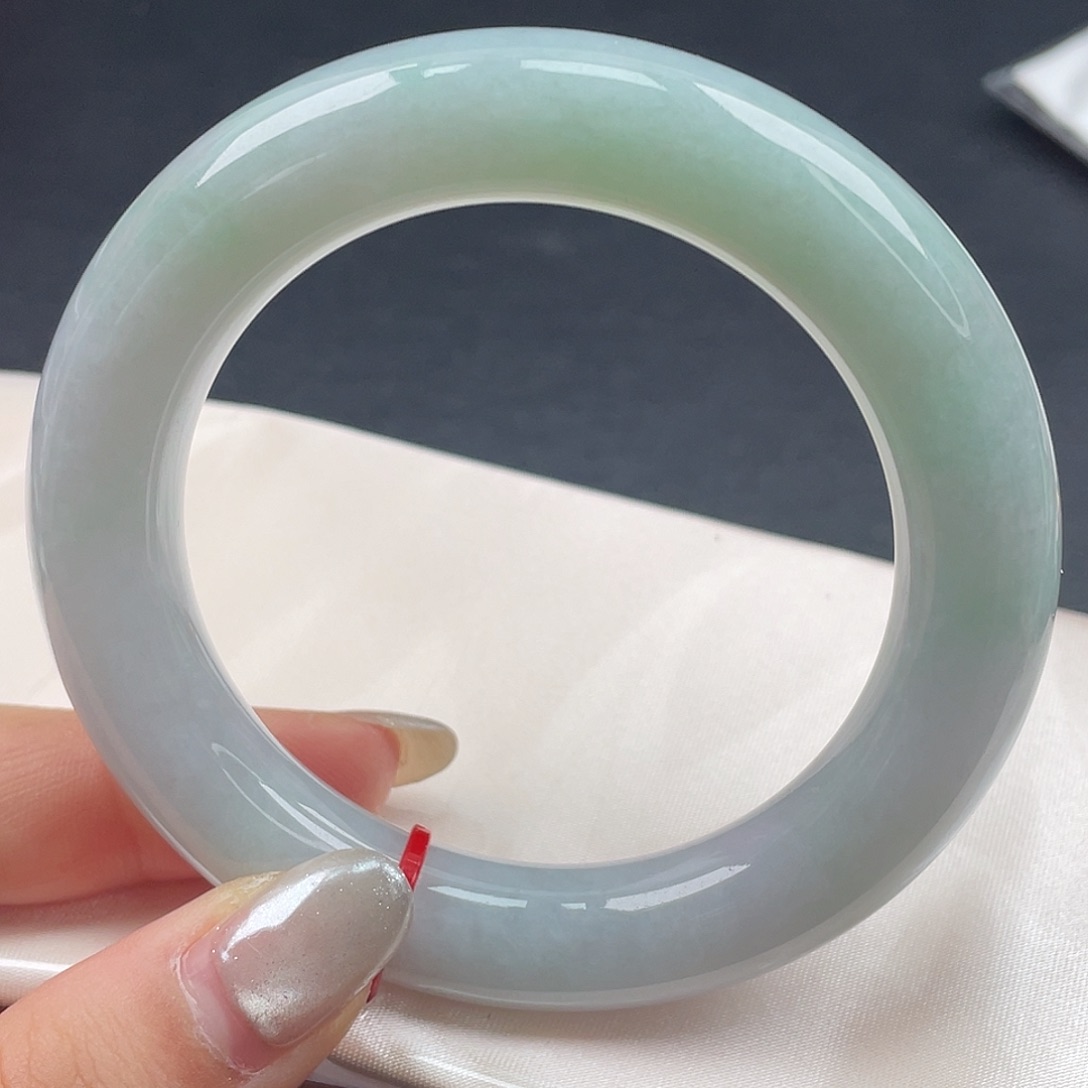 翡翠未镶嵌手镯56圆条