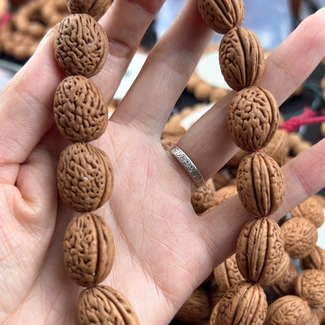 一***人手串桃核野生山桃核手串手链