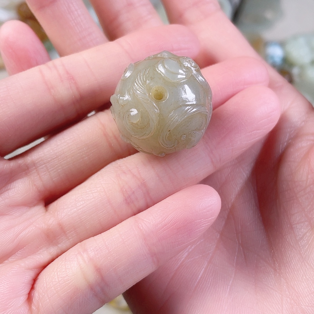 和田玉（糖玉）未镶嵌颈饰