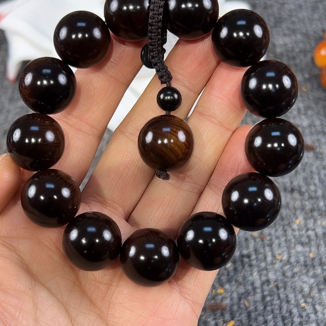 崖柏太行崖柏崖窝（毕业款黑金舍利料）18圆珠，国工