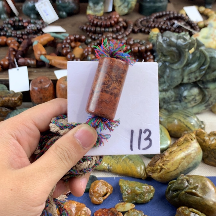 岫岩河磨玉（透闪石质玉）未镶嵌珠宝奇石