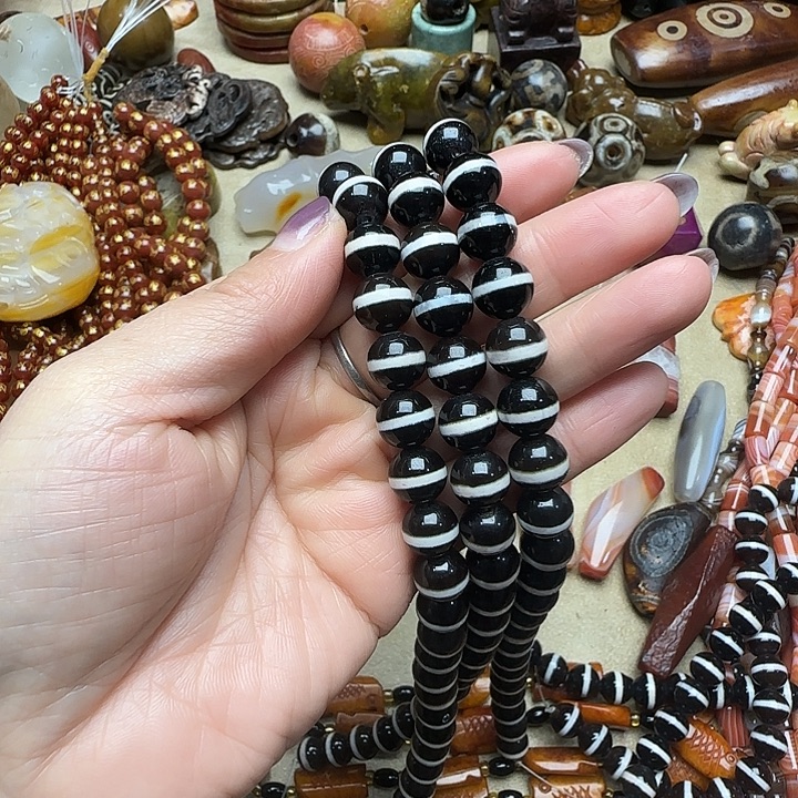 小***志玛瑙/玉髓未镶嵌珠宝半成品