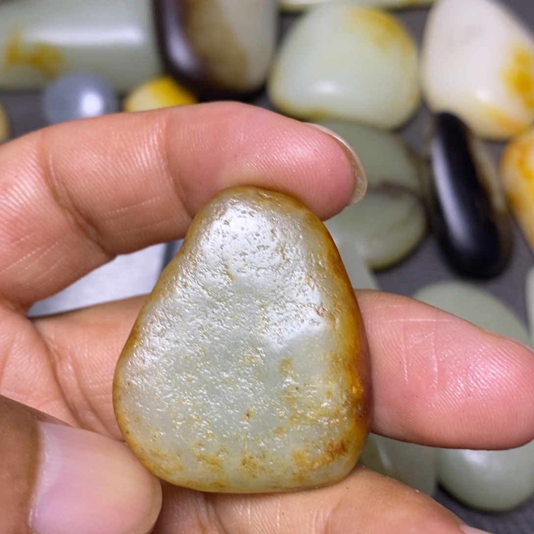 和田玉（糖玉）未镶嵌挂件