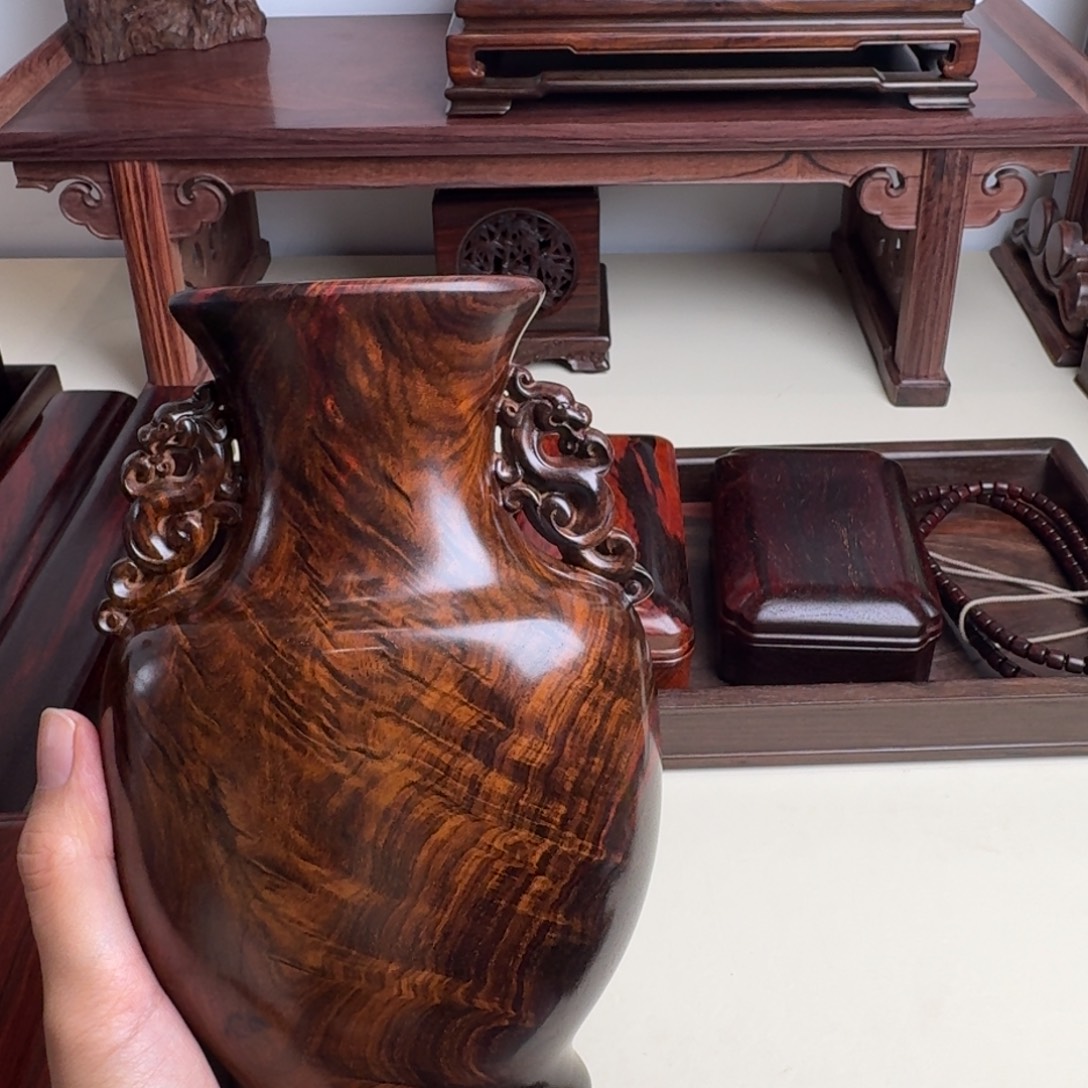 杰***哥交趾黄檀（大红酸枝）