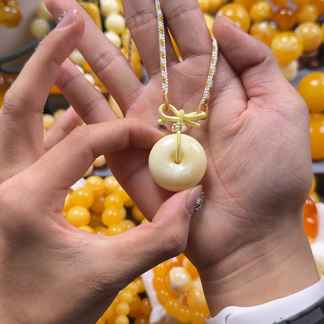 琥珀珠宝奇石未镶嵌平安扣