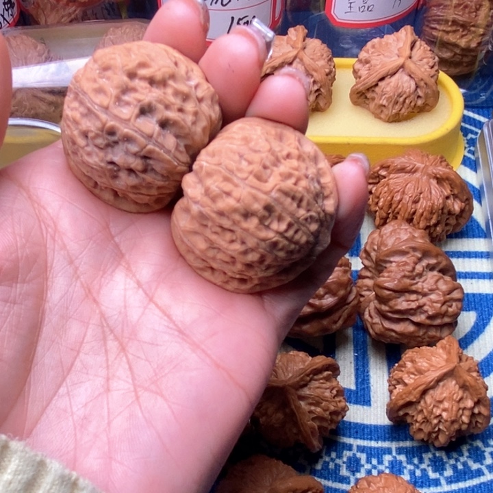 烟***灰桃核吊坠乾隆磨核桃