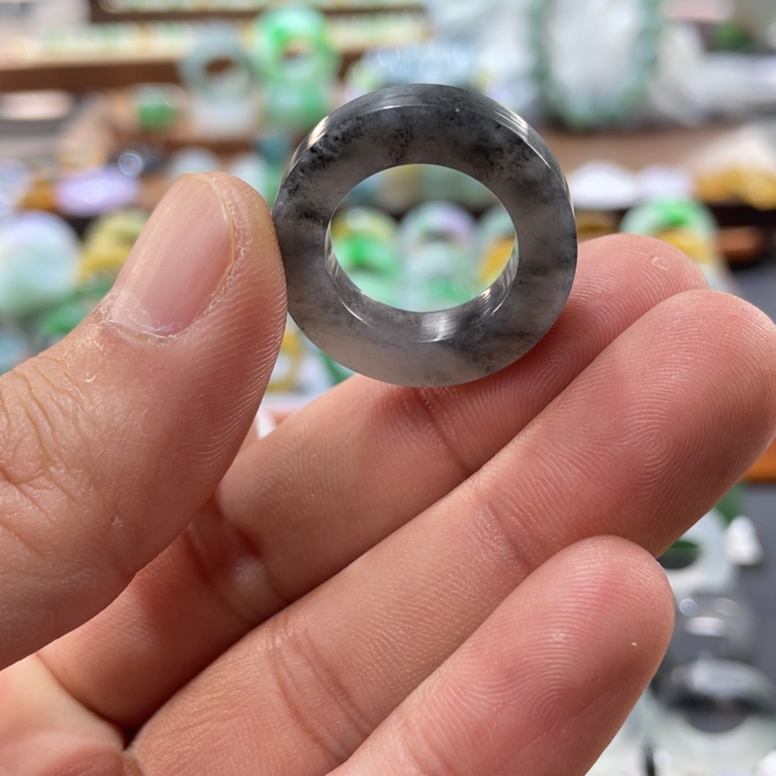 定制翡翠未镶嵌圈口12-18