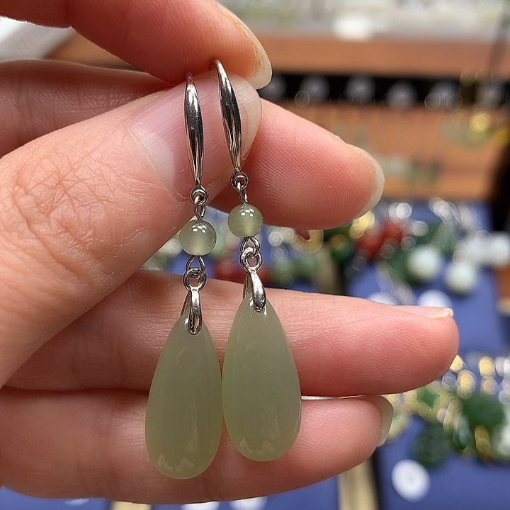 和田玉银S925镶嵌耳饰中号晴水水滴