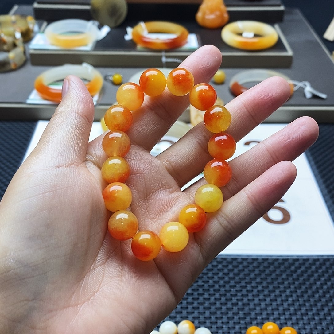 石英质玉（黄龙玉）未镶嵌手镯