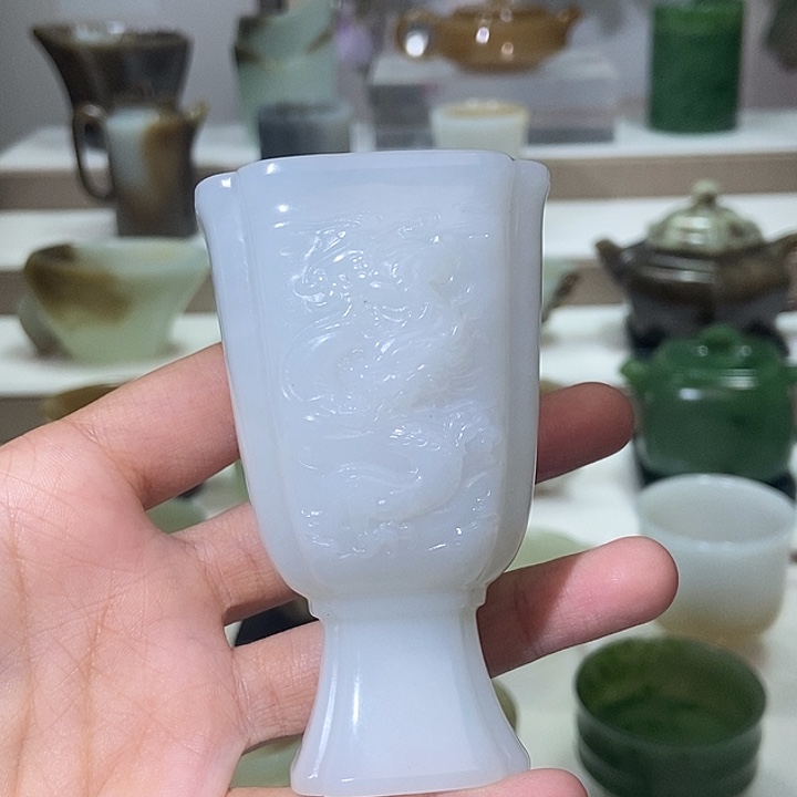 暖***生和田玉未镶嵌挂件白玉龙杯