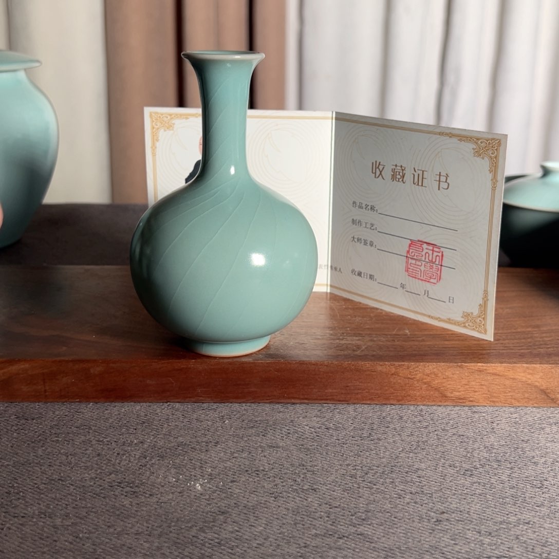 杯王学良老师长颈瓶