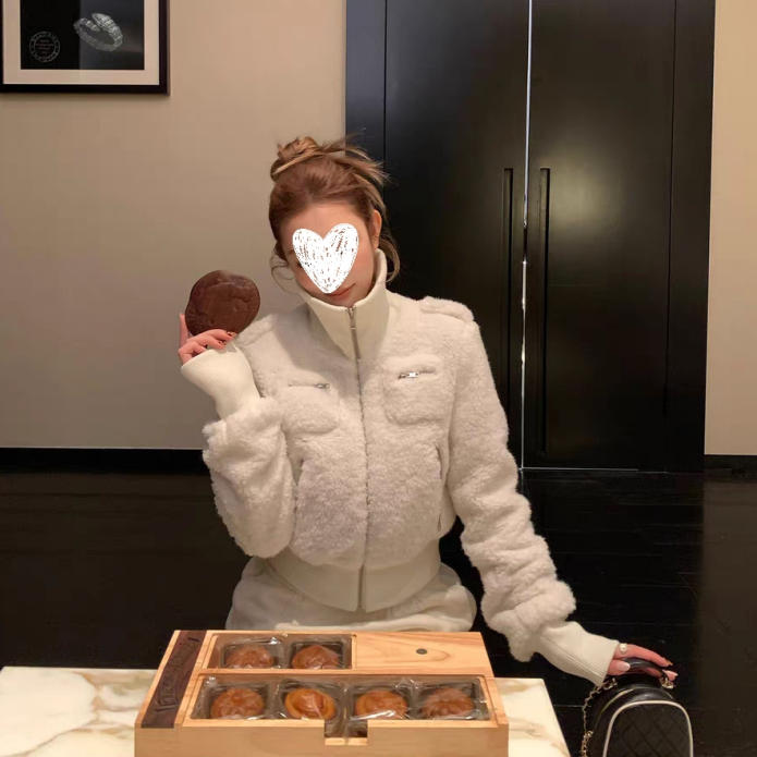 "白女松弛线”嗲糯糯托卡绒感！巨保暖环保羊羔毛外套2987