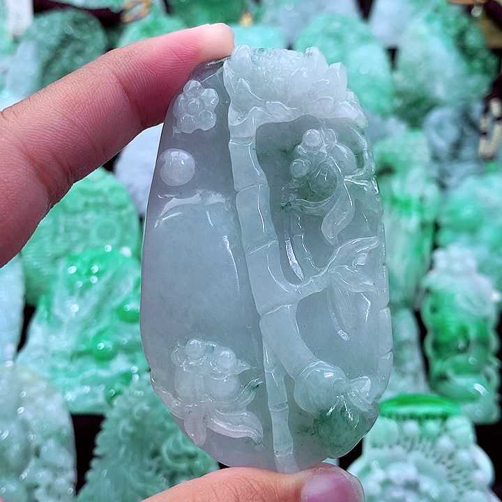 翡翠未镶嵌吊坠(不含链)