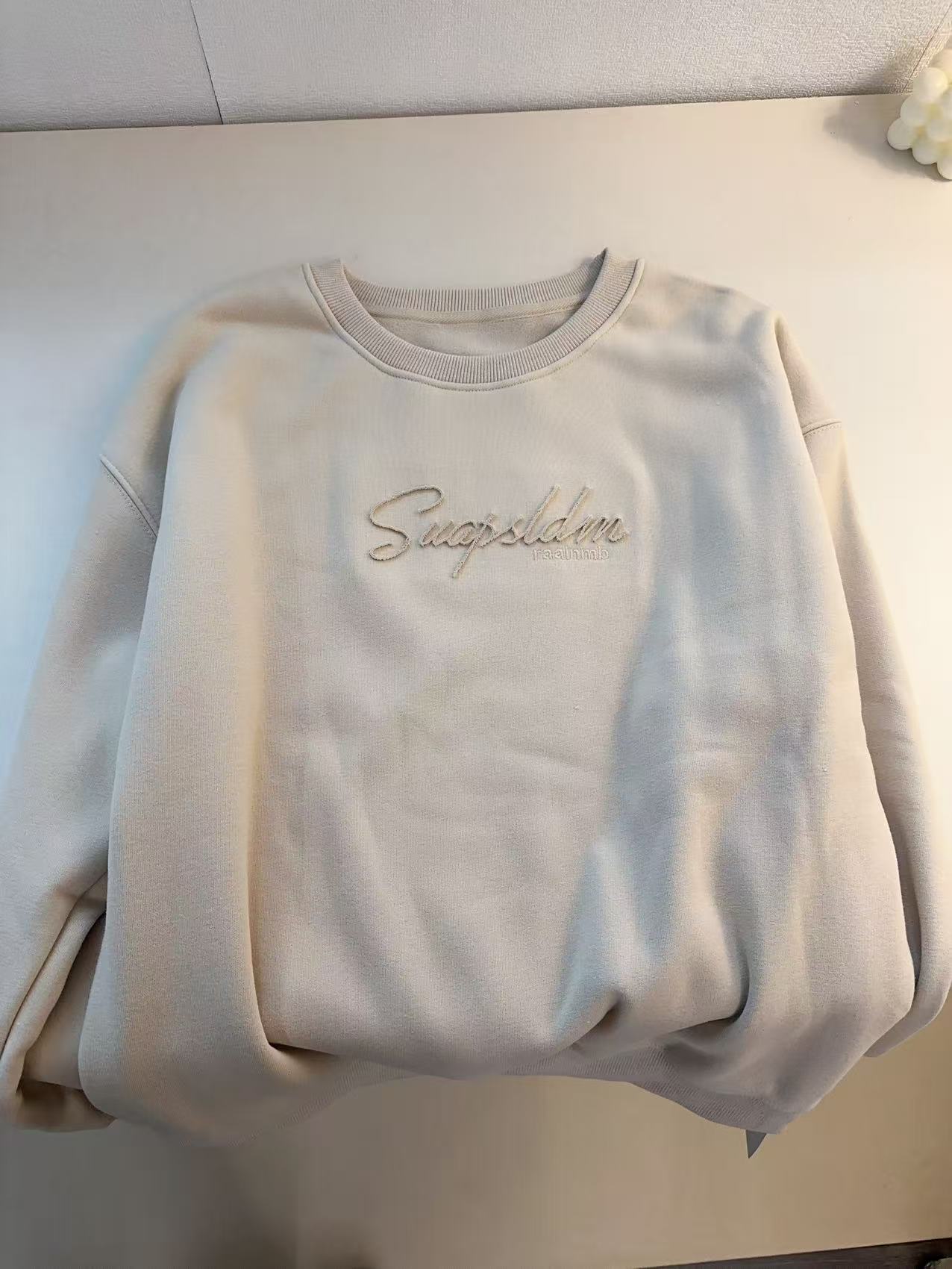 【加绒卫衣】简约韩系休闲立体绣花加绒卫衣百搭保暖舒适上衣长袖