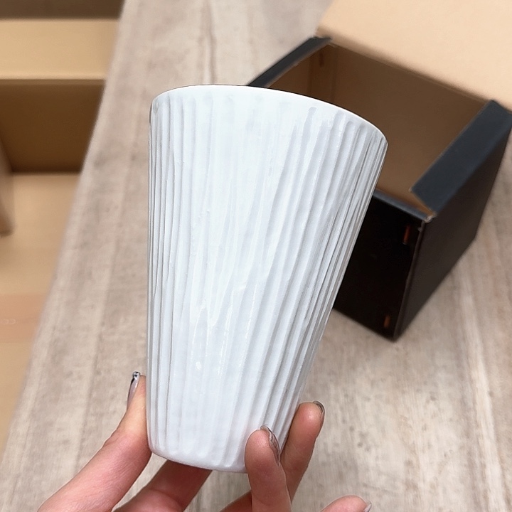 瓷片噗哈哈哈哈哈哈哈哈哈哈我的