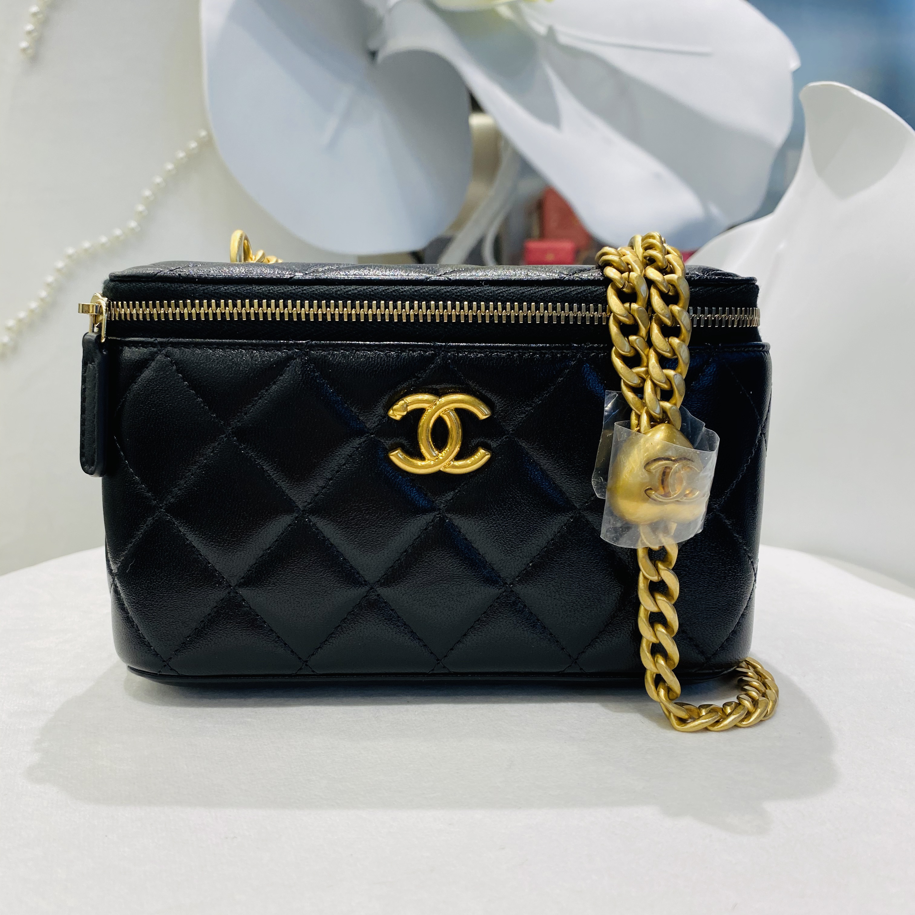 99新 Chanel/香奈儿 爱心长盒子 黑金羊皮 单肩包