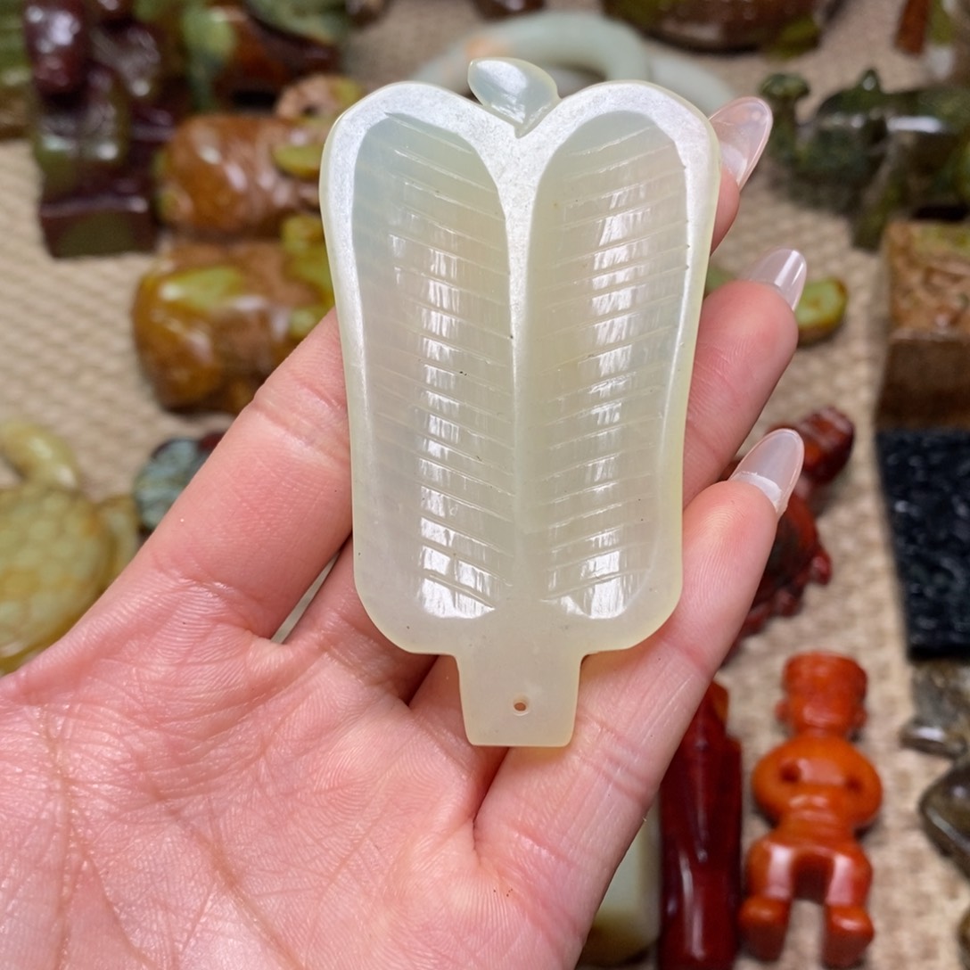 白玉菩提吊坠白玉菩提白玉菩提摆件