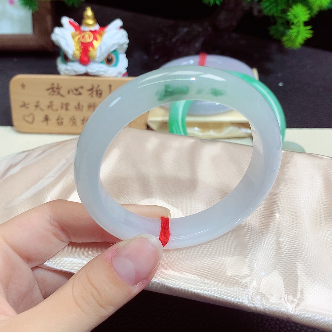 翡翠未镶嵌手镯1211