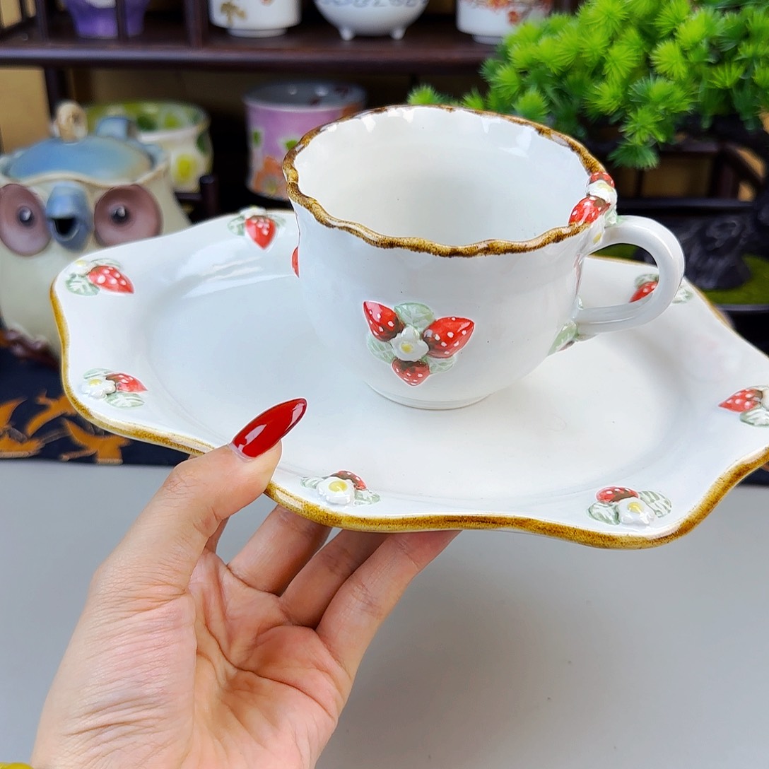 他家茶具瓷器真好看！