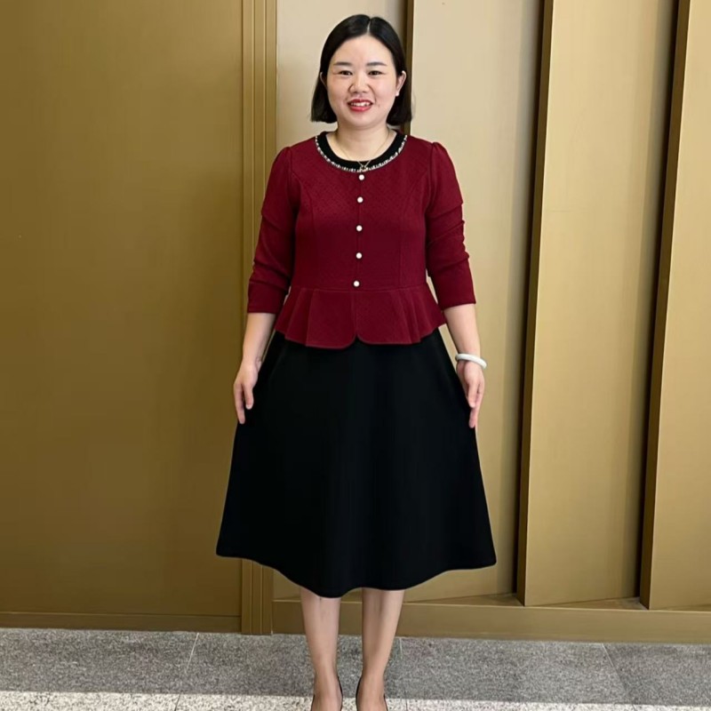 2025秋季新款小香风气质连衣裙时尚洋气显瘦拼接假两件裙子