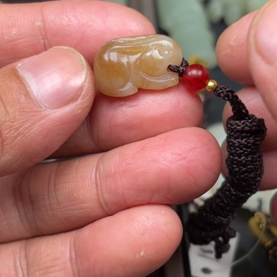 和田玉吊坠未镶嵌