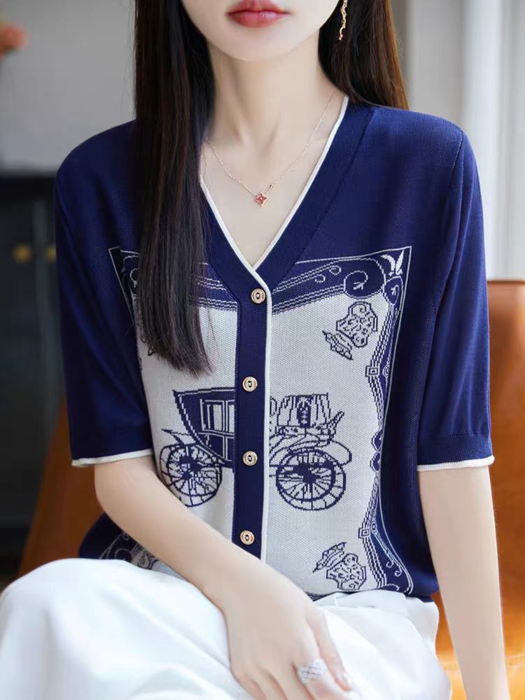 HE151-200号新款时尚气质百搭针织衫