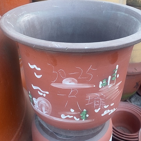 紫砂中国宜兴紫砂花盆，