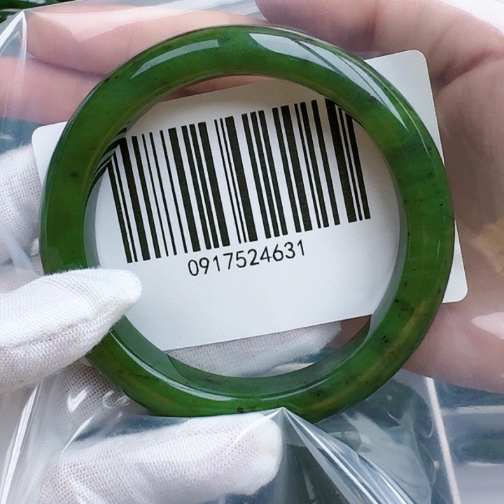 和田玉（碧玉）手镯未镶嵌5960包容