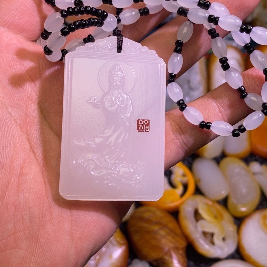 和田玉未镶嵌颈饰