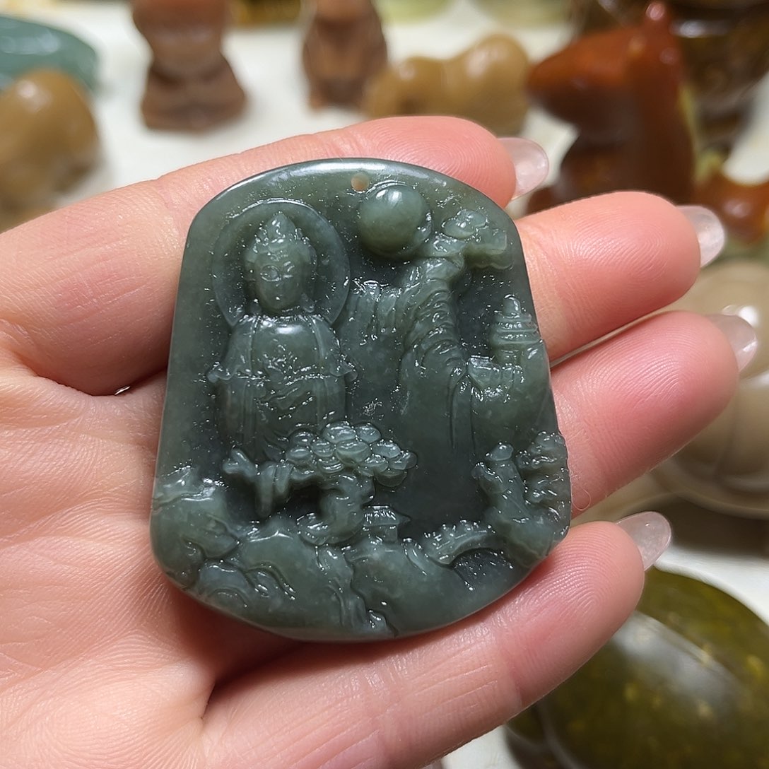 白玉菩提吊坠白玉菩提吊坠