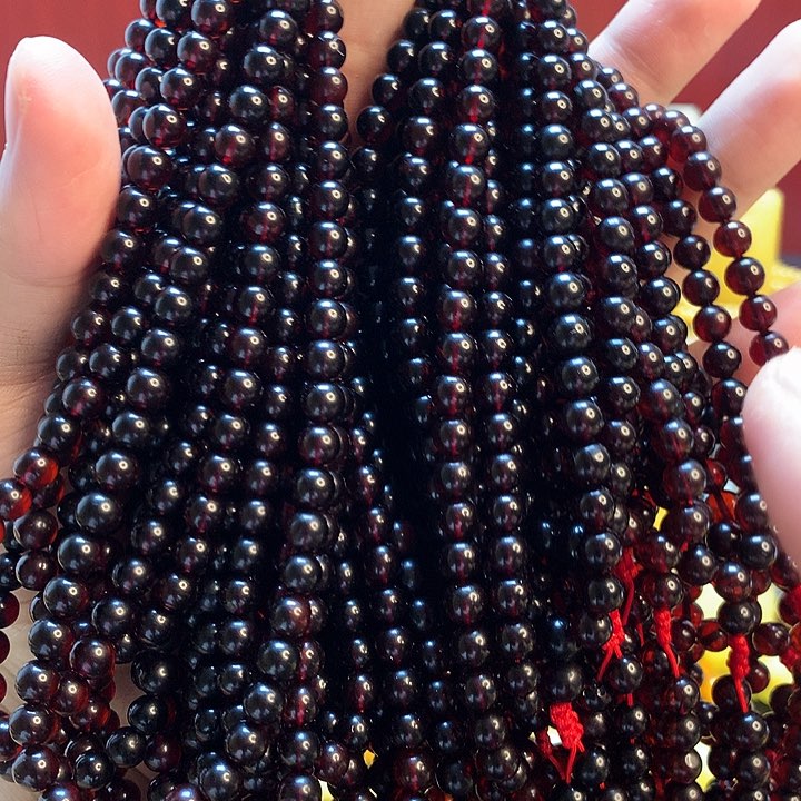 琥珀珠宝奇石未镶嵌多样性发其一