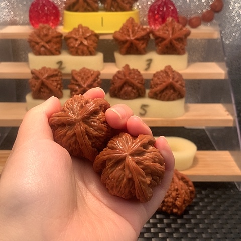 吊坠猴头核桃白狮子