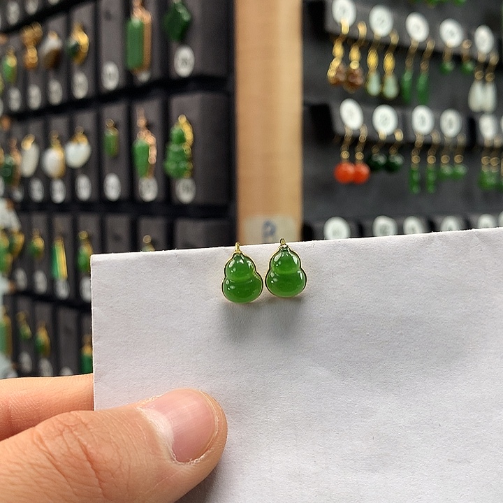 和田玉耳饰18K金镶嵌