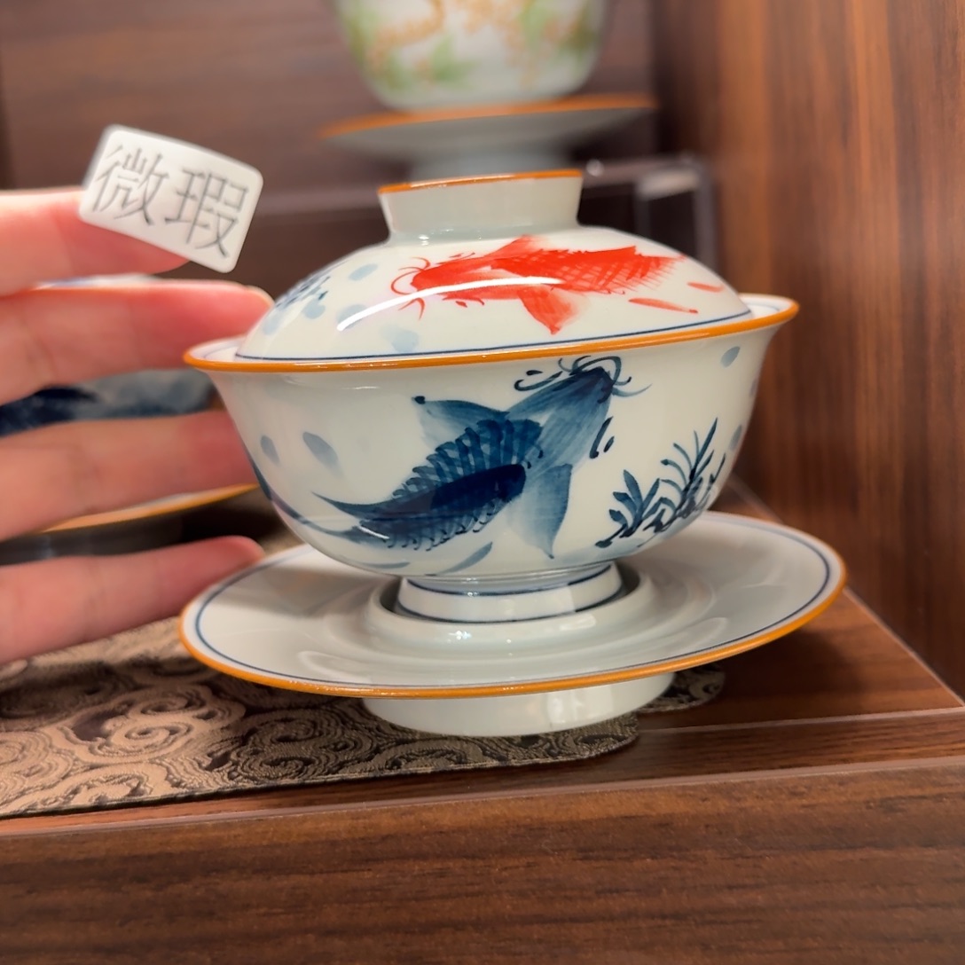 釉下手绘茶具微瑕