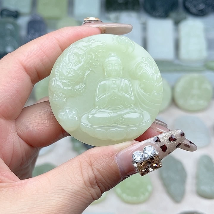 和田玉未镶嵌颈饰