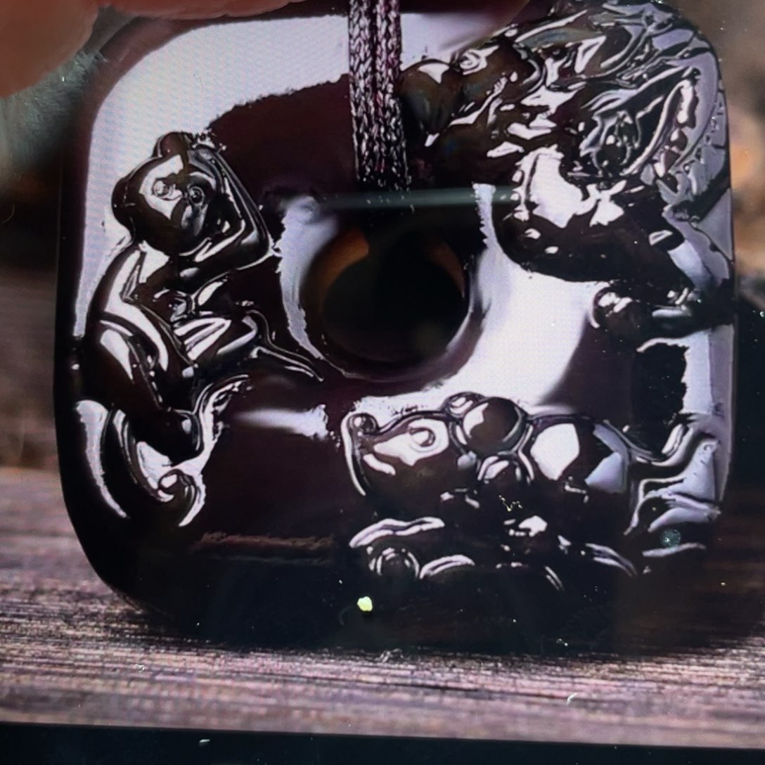 黑曜岩颈饰未镶嵌瑾**?