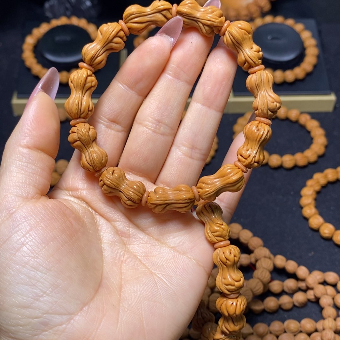 桃核吊坠秦岭文玩