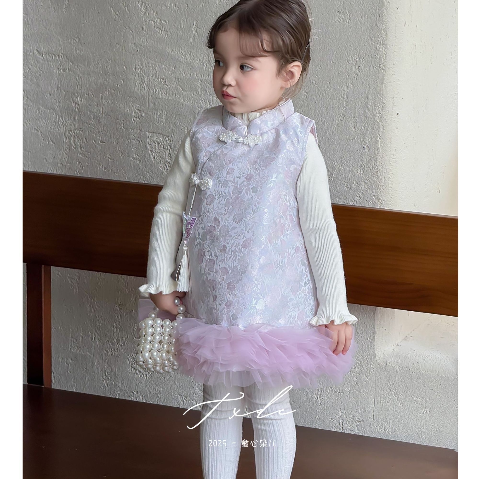 现货原创重工女童中国风加绒洋气秋冬周岁裙拜年服香槟四件套套装