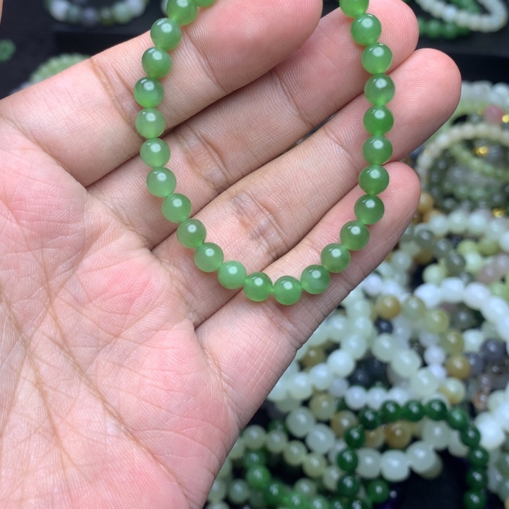 米***~和田玉未镶嵌手串苹果绿卡6