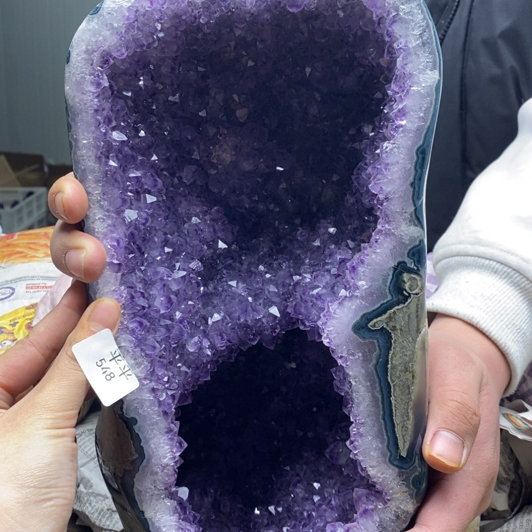 紫晶乌拉圭未镶嵌探**论