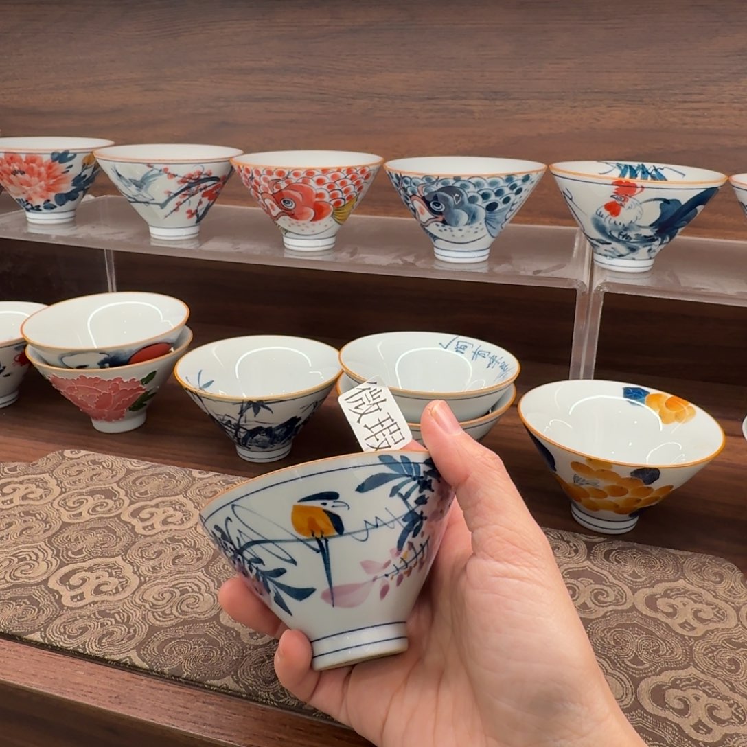 釉下手绘茶具微瑕