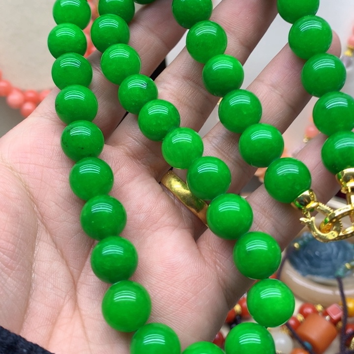 翡翠颈饰未镶嵌吊坠