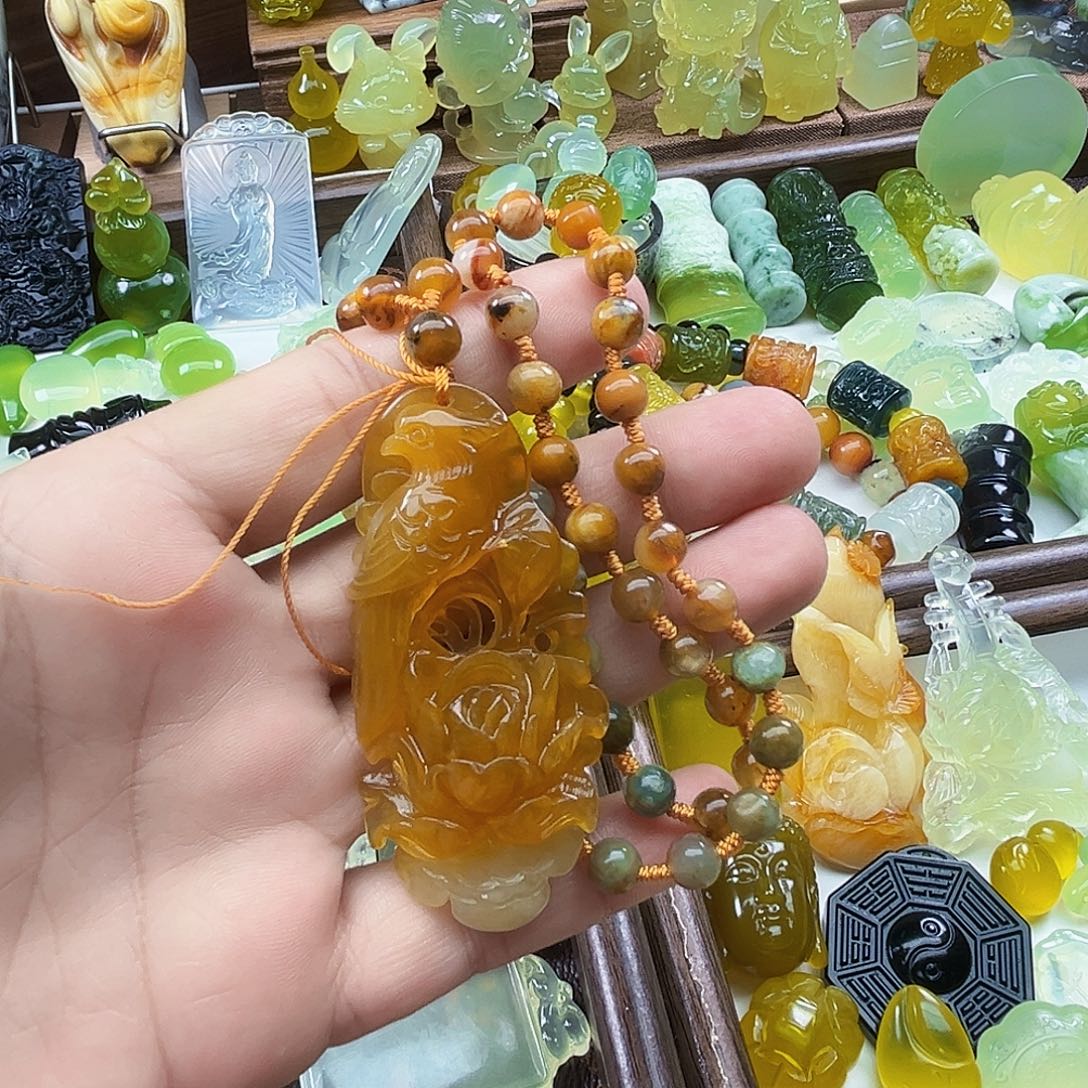 岫玉未镶嵌吊坠(不含链)